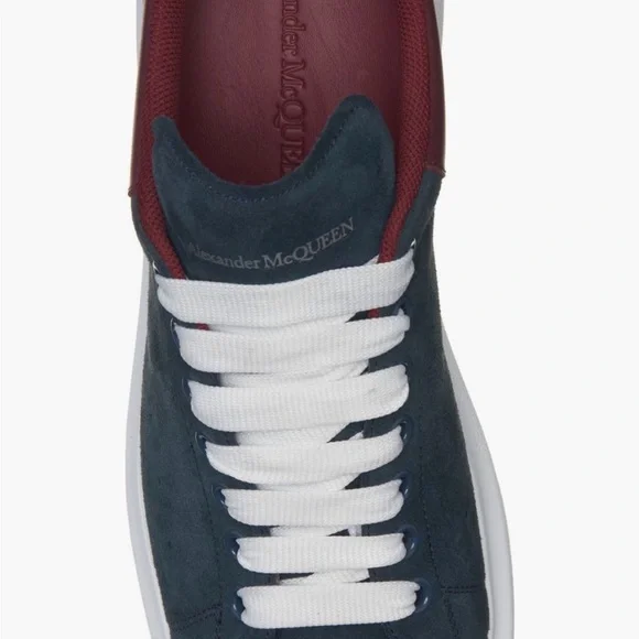 Alexander McQueen Men's Dark Blue and Burgundy Sneakers